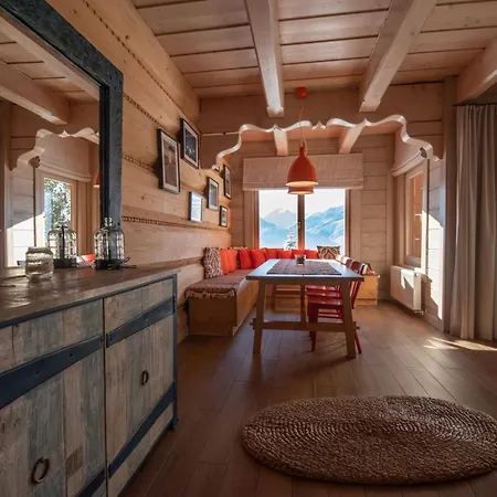 Lights Zakopane 考斯赛力克